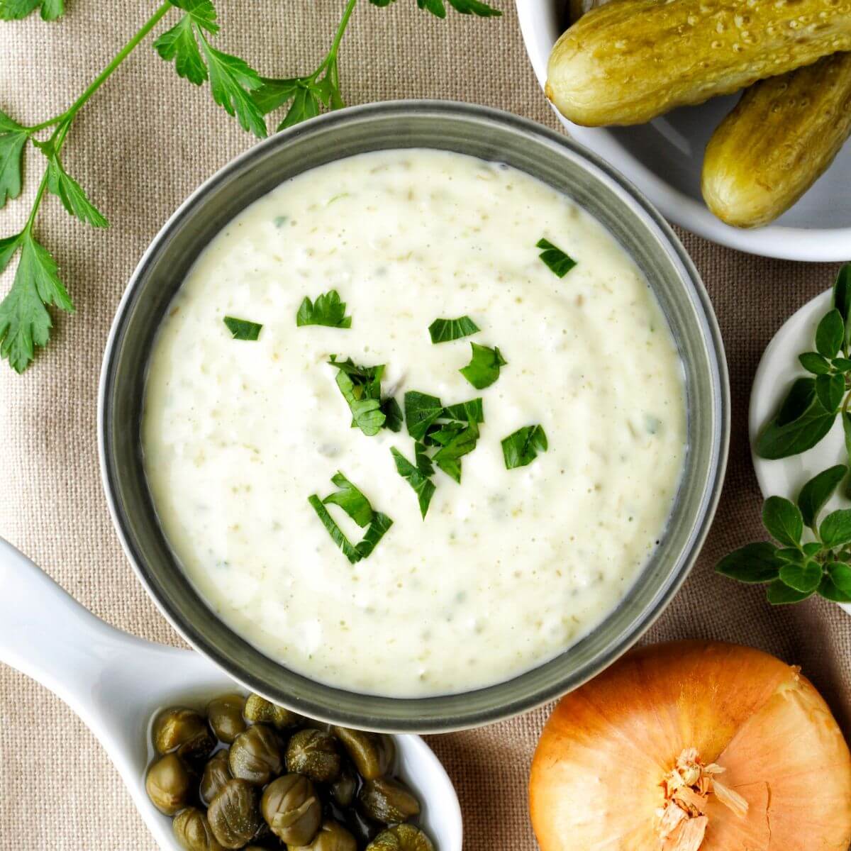 Les Maîtres Sauciers Sauce Tartare - Bouteille 950mL Les Maîtres Sauciers Sauce Tartare - Bouteille 950mL