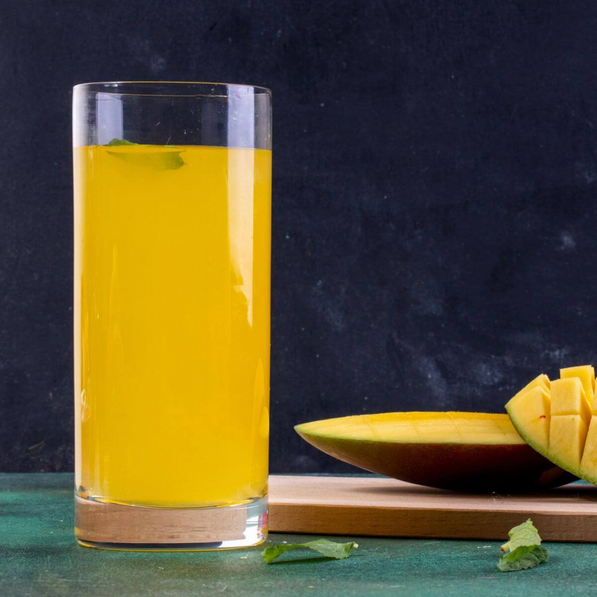 Fanta Mangue 24 Canettes 33cL Fanta Mangue 24 Canettes 33cL