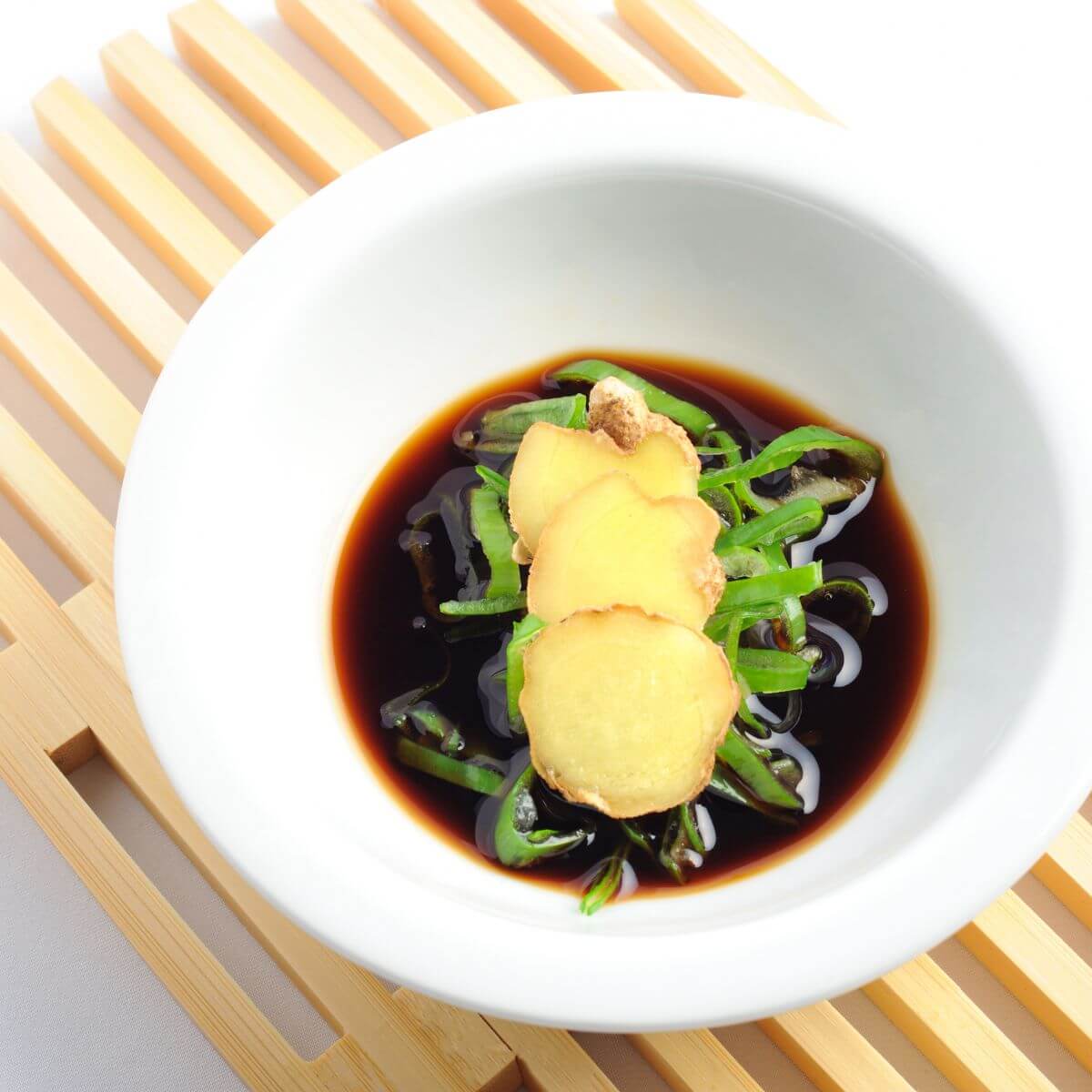 Sauce de soja moins salée Kikkoman Sauce de soja moins salée Kikkoman