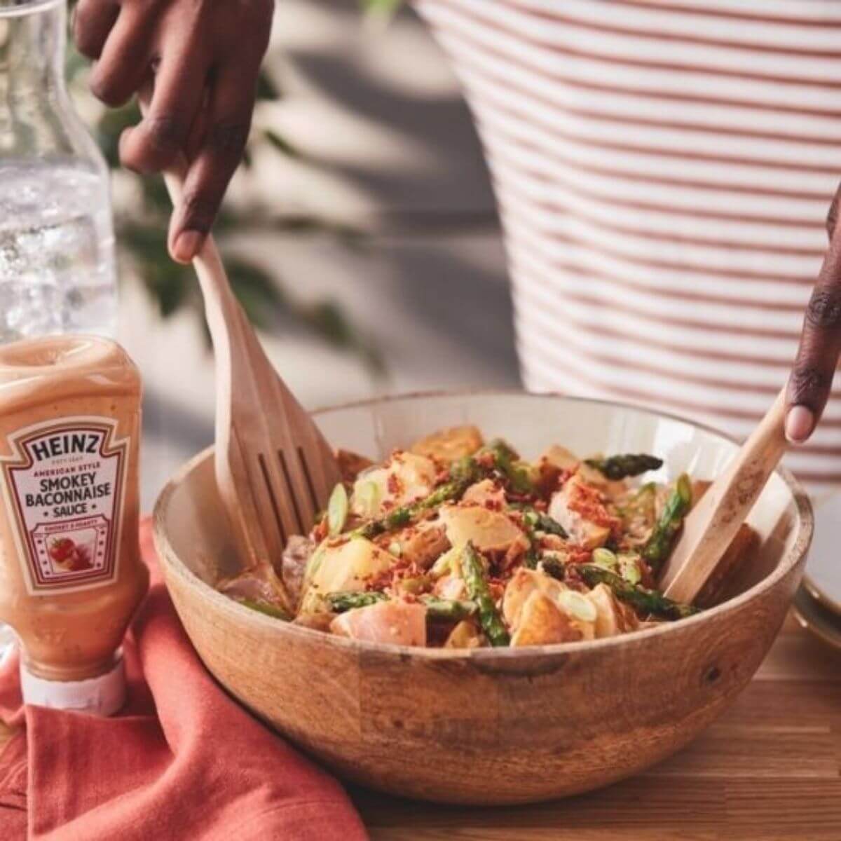 Heinz Smokey bacconnaise - Bouteille 875mL Heinz Smokey bacconnaise - Bouteille 875mL